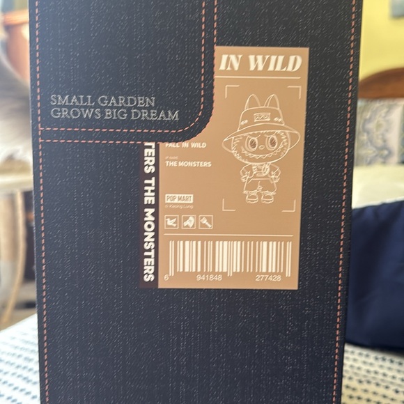 Fall In Wild Vinyl Face Plush Doll- Pop Mart Labubu - Picture 12 of 17